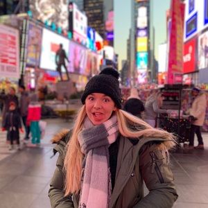 Meet your Posher, Erin